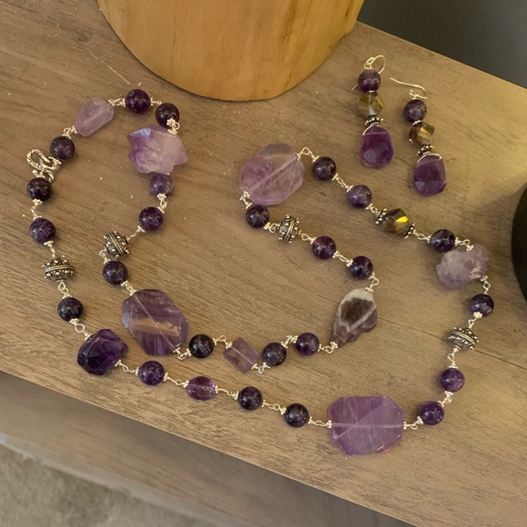 Handmade raw, faceted, link Amethyst & Swarovski crystal necklace & earrings set - Picture 3 of 6